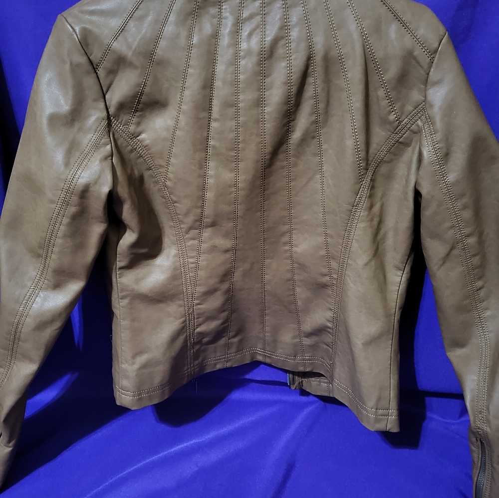 Lock 🔐 and Love ❤️ Jacket - Picture 7 of 8